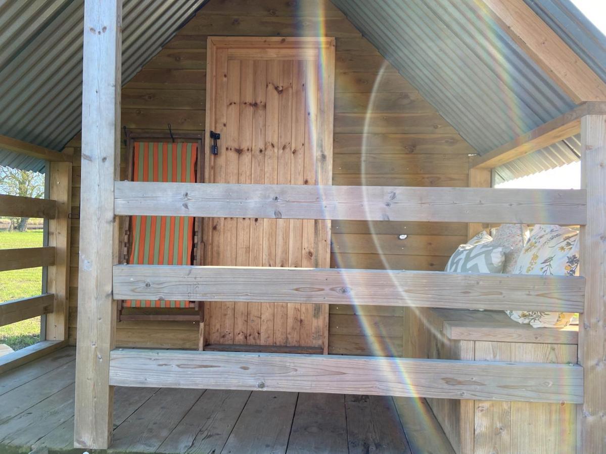 Fen Meadows Glamping - Luxury Cabins And Bell Tents Cambridge  Esterno foto