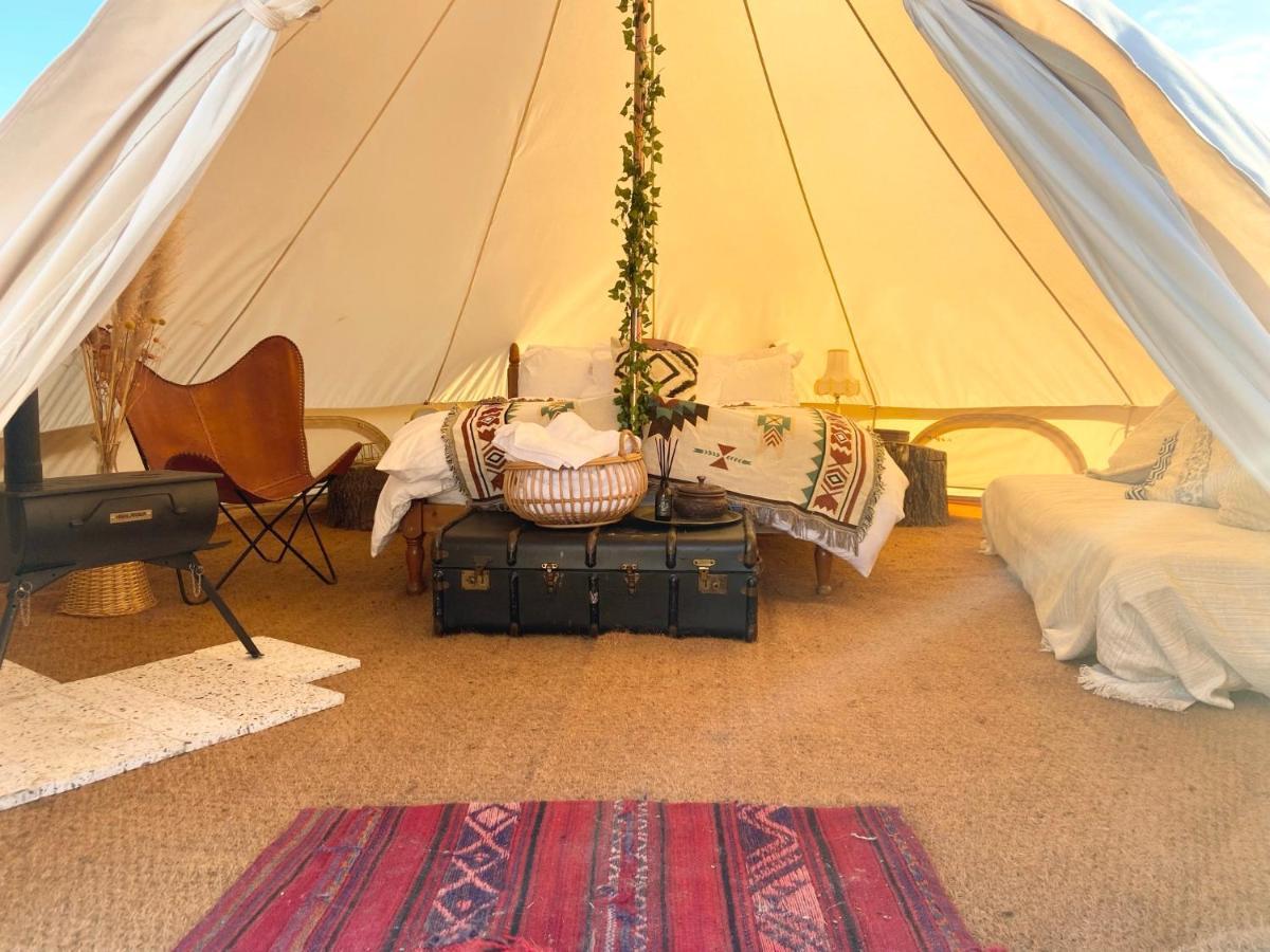 Fen Meadows Glamping - Luxury Cabins And Bell Tents Cambridge  Esterno foto